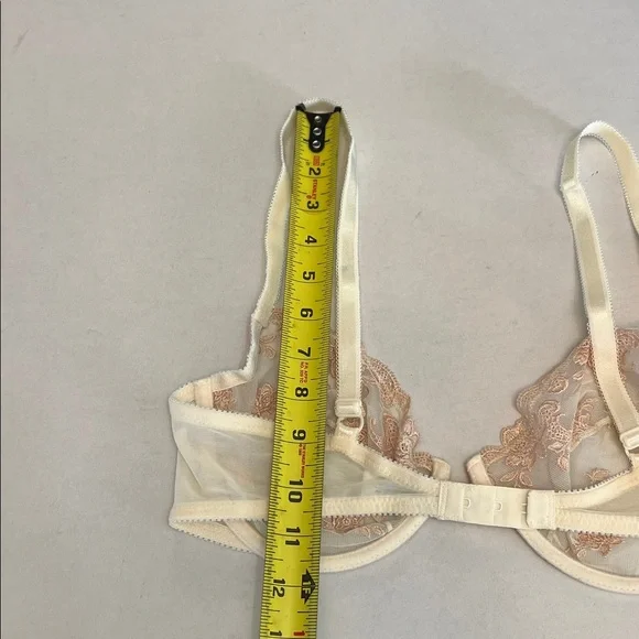 VINTAGE RALPH LAUREN SHEER NUDE UNLINED UNDERWIRE FLORAL LACE BRA SIZE 38C - Picture 10 of 13